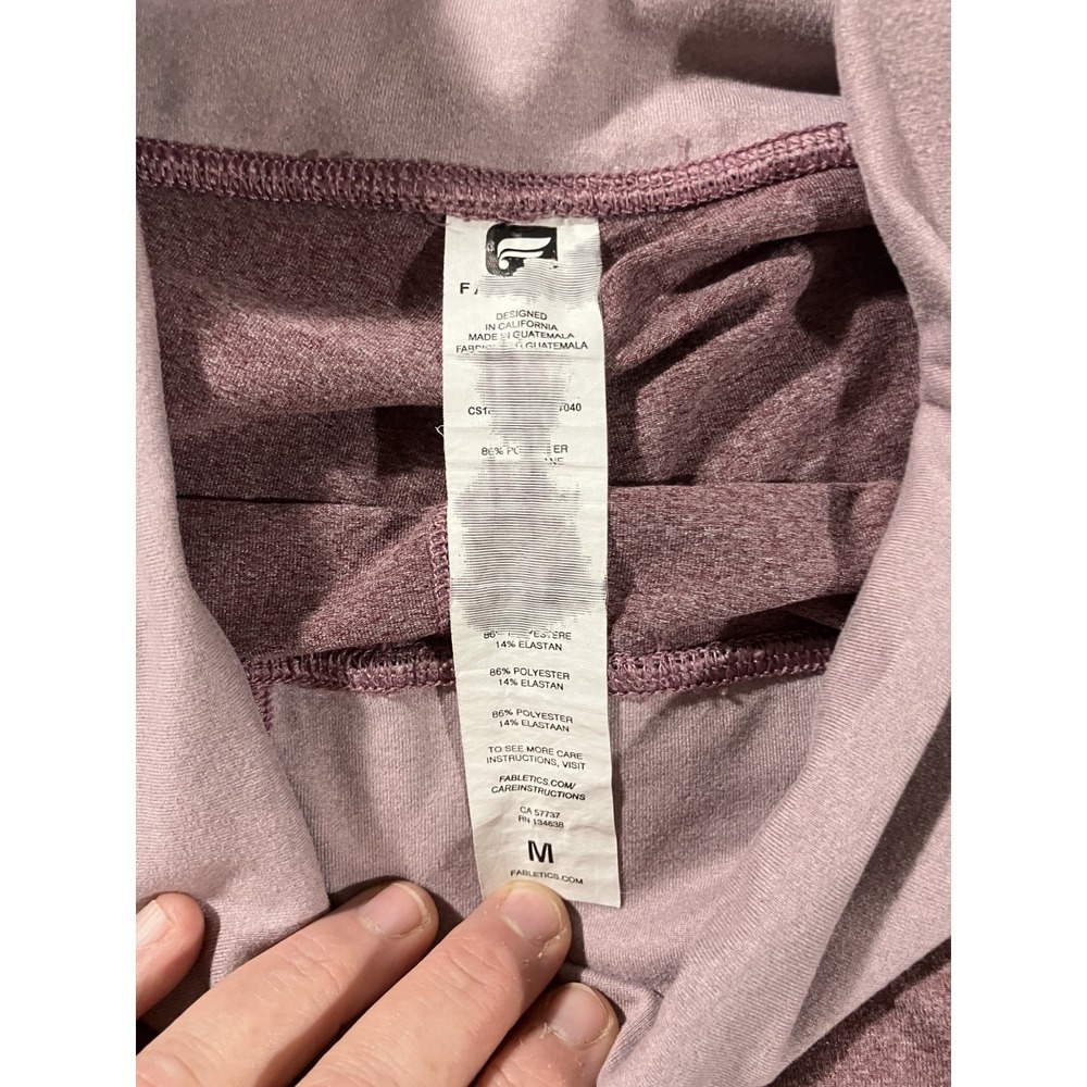 Fabletics Leggings Women's Size Medium Mauve 21" inseam Athleisure Wear Yoga - Picture 8 of 8